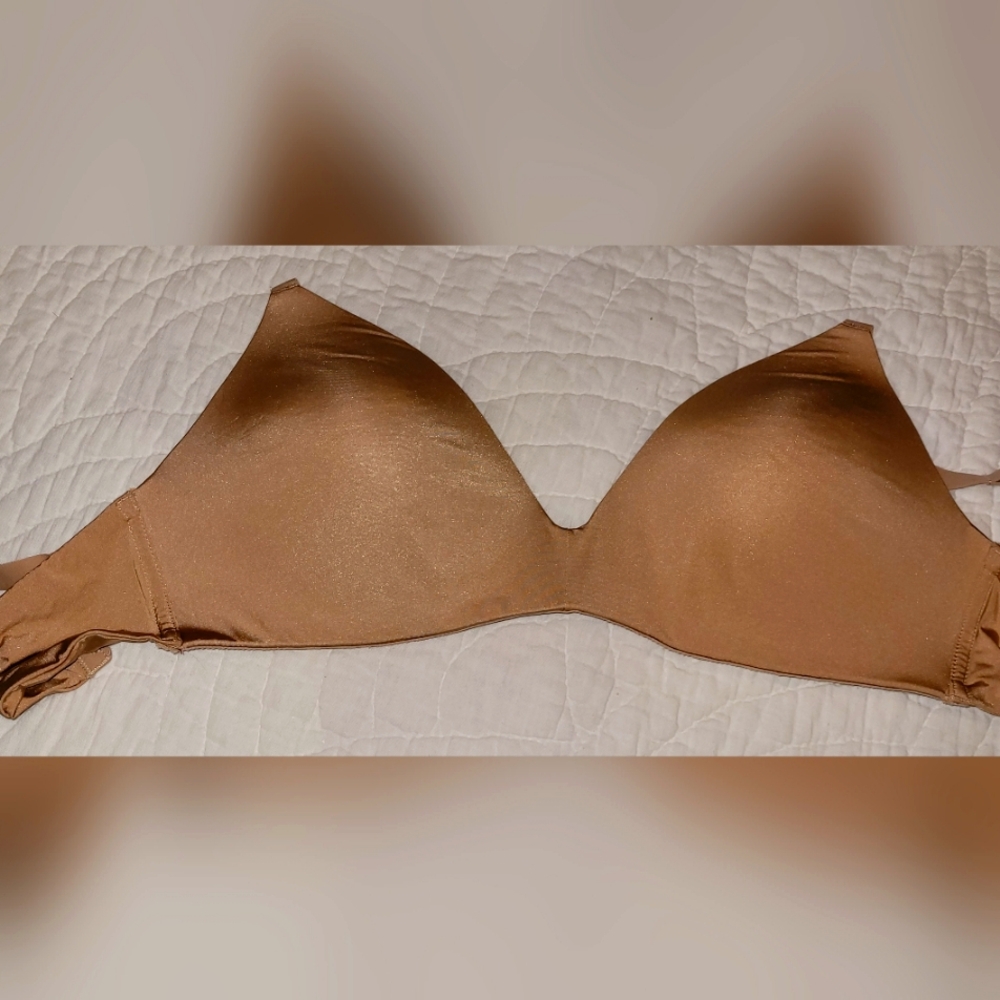 Seamless Tan Bra By SKIMS